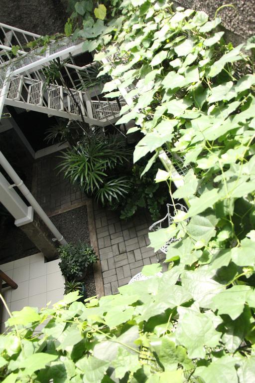 Bed And Breakfast Tomang Cakarta Dış mekan fotoğraf